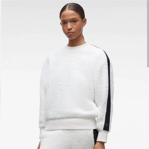 NWT MOOSE KNUCKLES Avery  Sherpa Teddy Sweatshirt Pullover White Black Stripe L